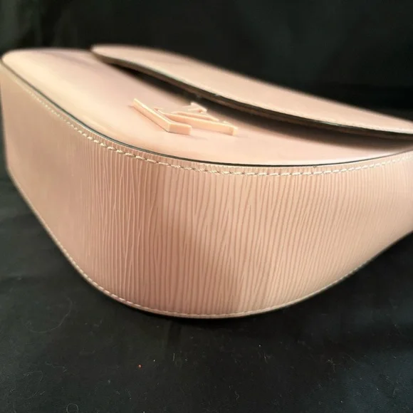 LOUIS VUITTON Epi Luna Rose Ballerine *EUC - Picture 7 of 10